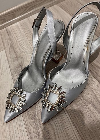 Gri Metal Tokalı Stiletto Kadın Abiye Ayakkabı - Görsel 4