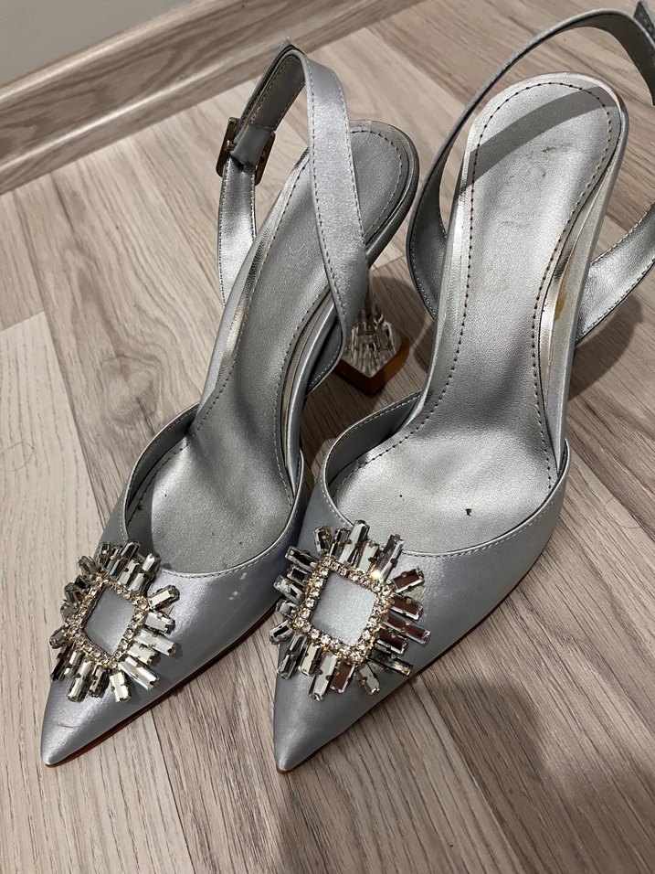 Gri Metal Tokalı Stiletto Kadın Abiye Ayakkabı - Görsel 4