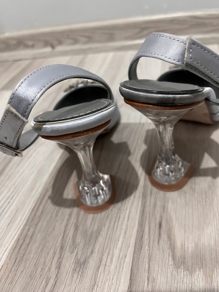 Gri Metal Tokalı Stiletto Kadın Abiye Ayakkabı - Görsel 3