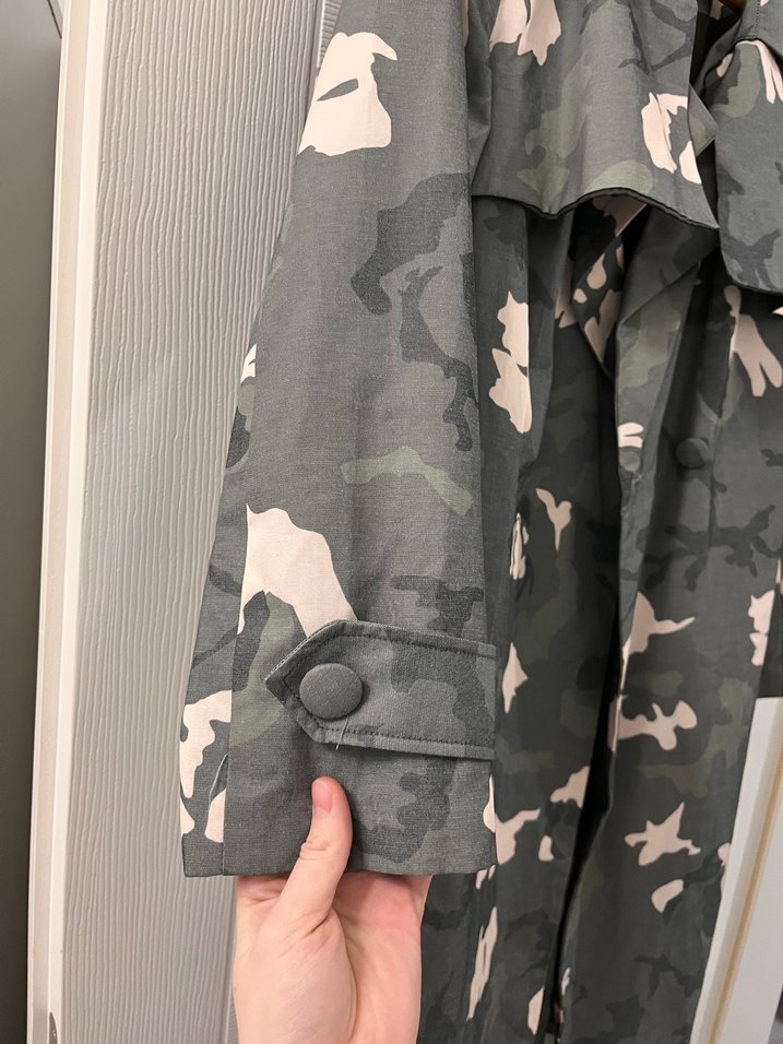 Kadın Kamuflaj Desenli Uzun Trençkot - Görsel 3