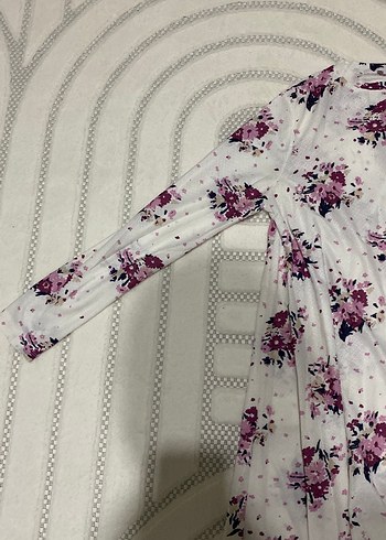 Uzun Kollu Beyaz Tunik - Görsel 3