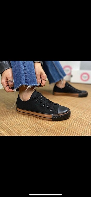 Deri tozu Converse