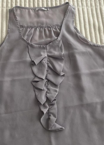 Gri Kolsuz V Yakalı Fırfırlı Bluz - Görsel 3