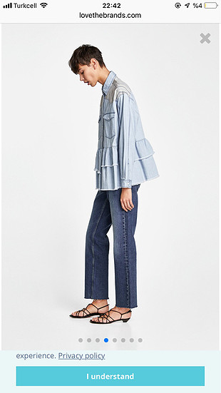 l Beden ZARA Ruffled Denim Shirt