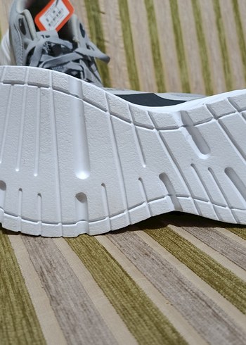 Gri Kinetix Bağcıklı Spor Ayakkabı - Görsel 3