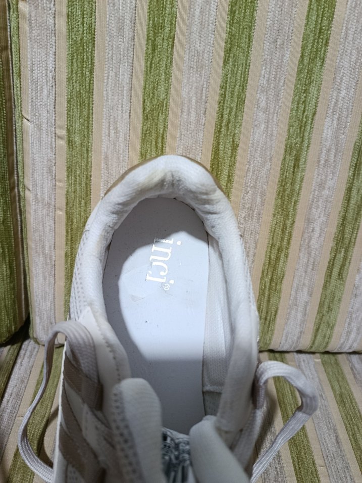 Beyaz Bağcıklı Kadın Spor Ayakkabı - Görsel 5