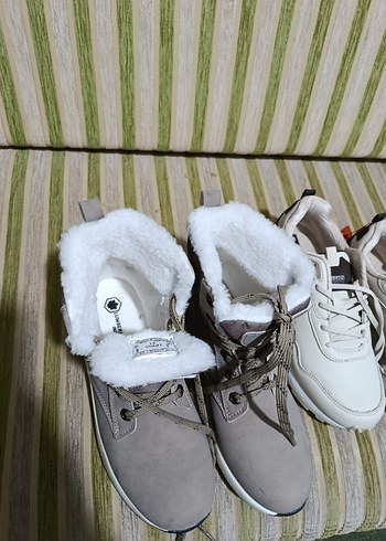 bej rengi içi yünlü kadın bot - Görsel 2