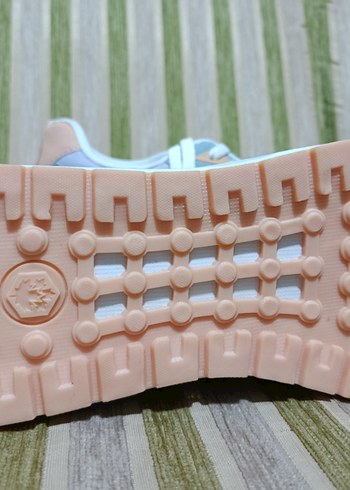 Kadın Çok Renkli Bağcıklı Dolgu Topuk Spor Ayakkabı - Görsel 3