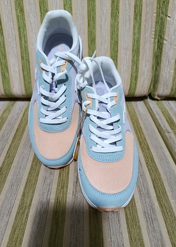 Kadın Çok Renkli Bağcıklı Dolgu Topuk Spor Ayakkabı - Görsel 2