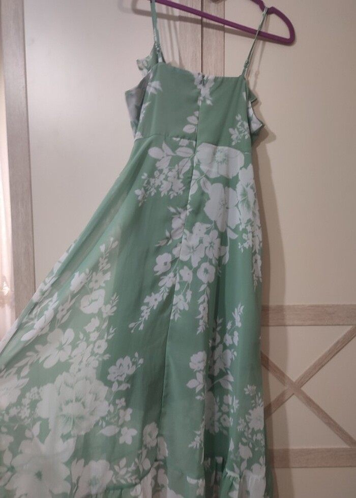 Trendyolmilla çiçek desenli yeşil elbise - Görsel 5