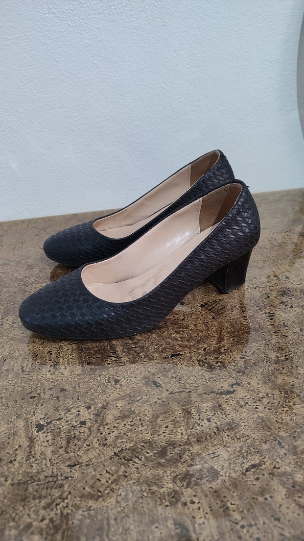 Klasik Siyah Kadın Topuklu Ayakkabı - Görsel 2