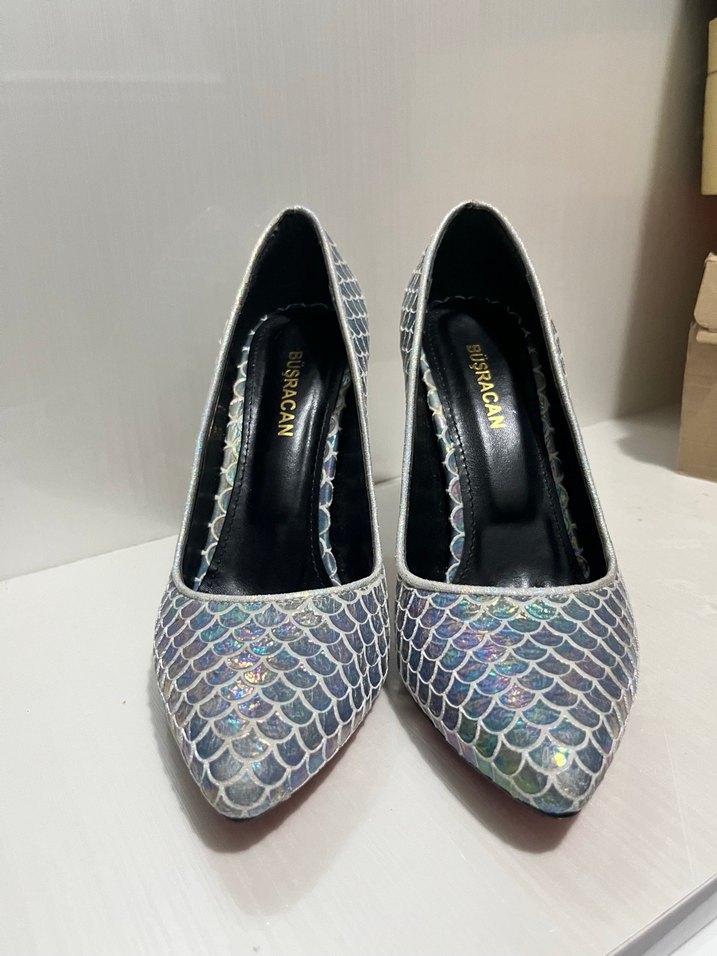 Renkli-gümüş  Pul Desenli Stiletto Topuklu Kadın Ayakkabı - Görsel 4