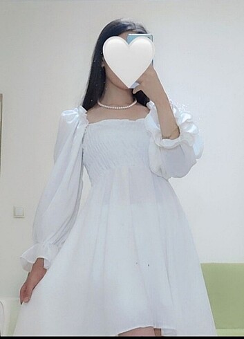 Beyaz mini elbise balon kol 