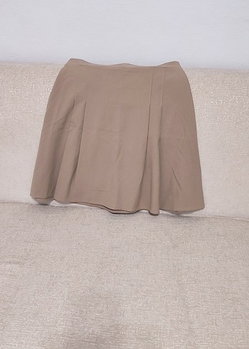 Bej Pileli Mini Etek