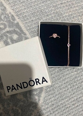 Orijinal Pandora Bileklik yüzük