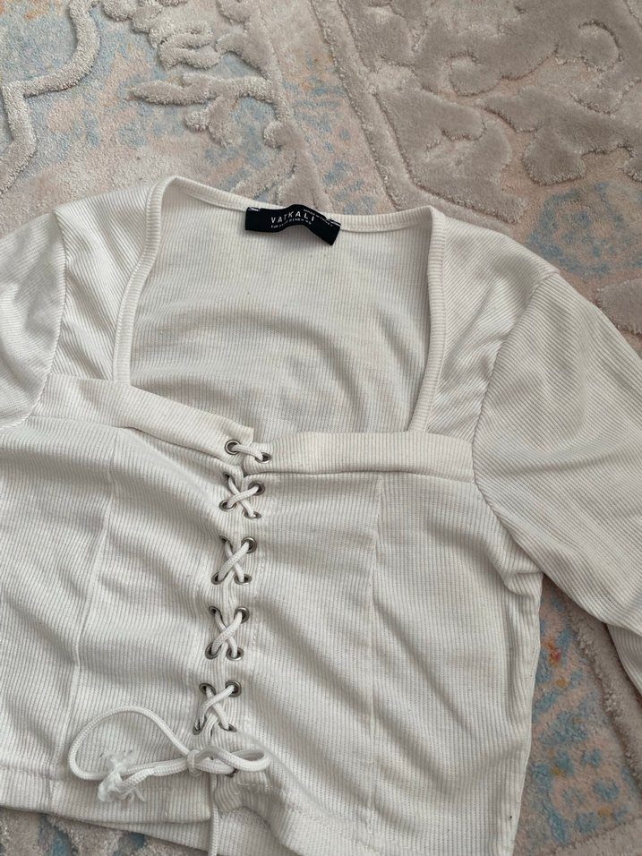 Düğmeli Beyaz Kadın Bluz - Görsel 3