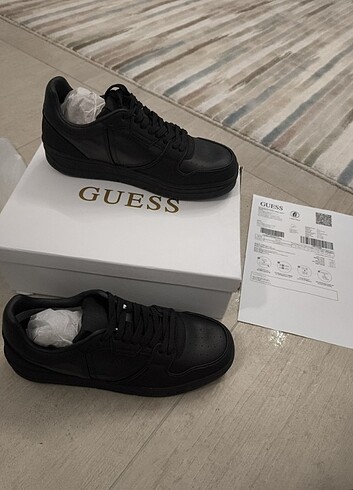 44 Beden Guess ancona low 