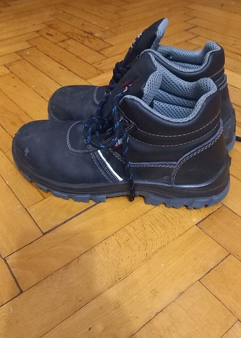 İŞ AYAKKABISI BOTU 42 NO - Görsel 4