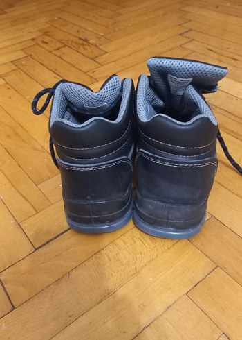 İŞ AYAKKABISI BOTU 42 NO - Görsel 3