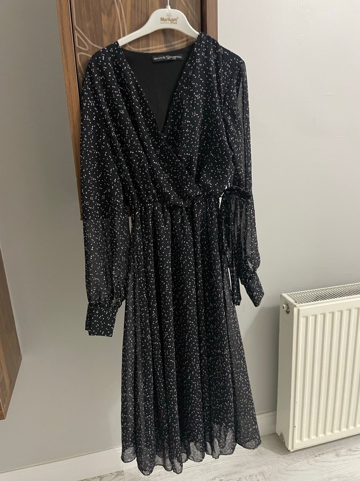 Uzun Kollu Siyah Puantiyeli Kadın Elbise - Görsel 2