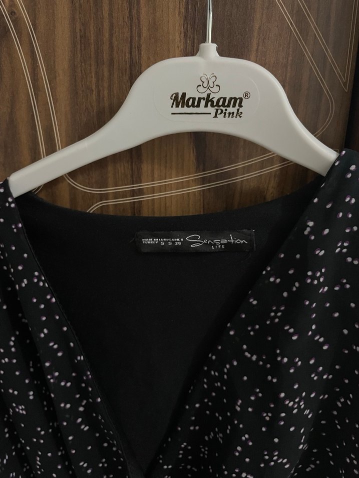 Uzun Kollu Siyah Puantiyeli Kadın Elbise - Görsel 3