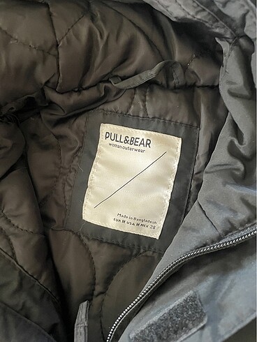 Pull and Bear Kanguru mont