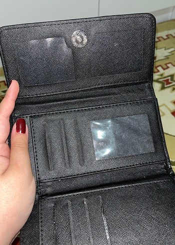 Diğer Fermuarlı Siyah Cüzdan