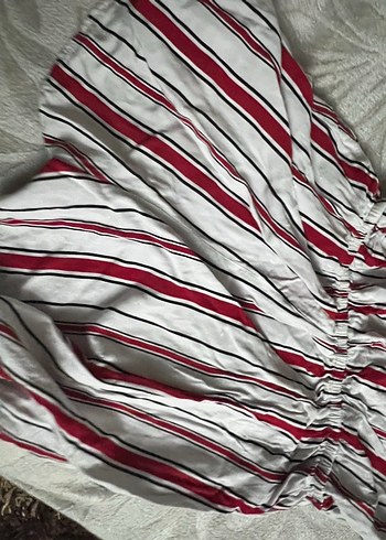 Çizgili Pilili Kırmızı Mini Tulum - Görsel 3