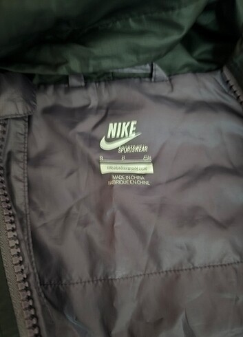 Nike Yağmurluk mont 