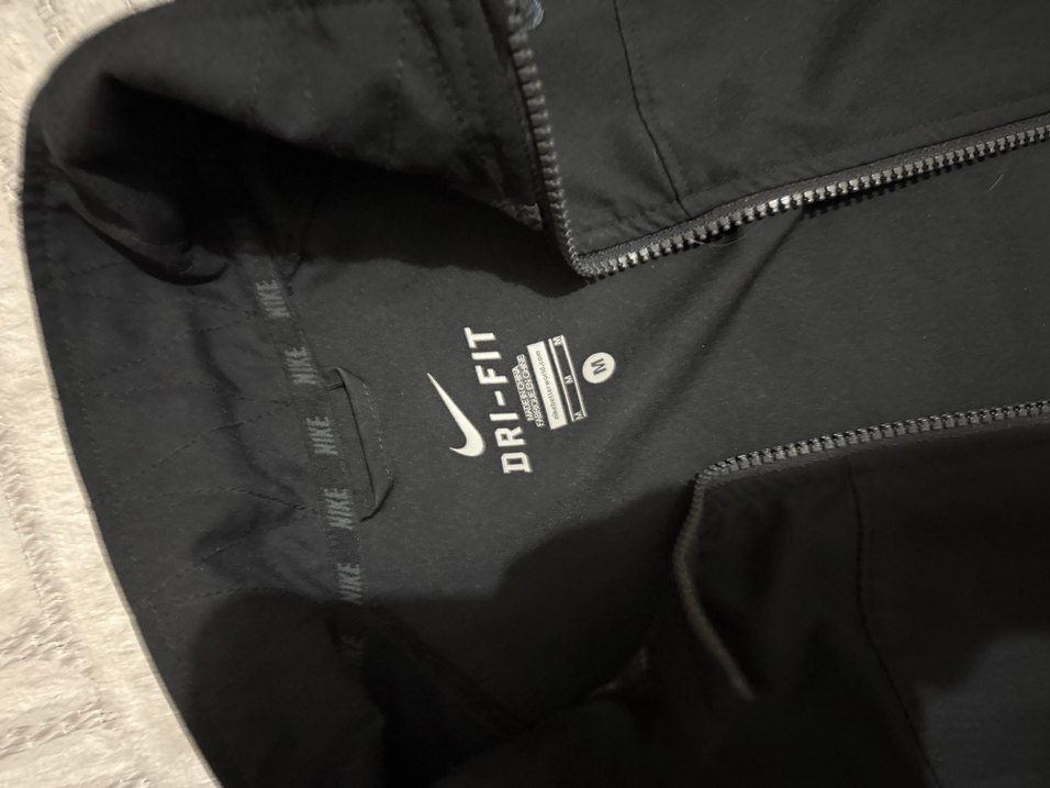 Nike Siyah Fermuarlı ceket - Görsel 2