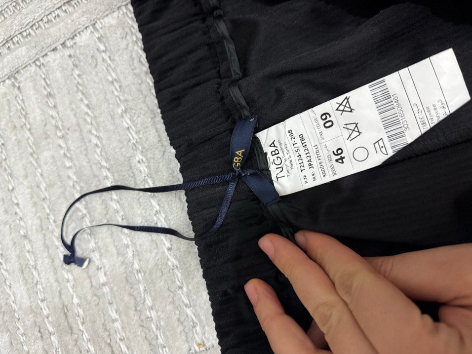 Kadife Siyah Kadın Kumaş Pantolon - Görsel 3