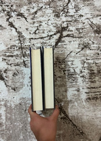  Beden Renk Gamze Çelik'ten Amenta ve Ay Düşümü Romanları