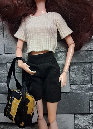  Beden Barbie bebek kıyafetleri..