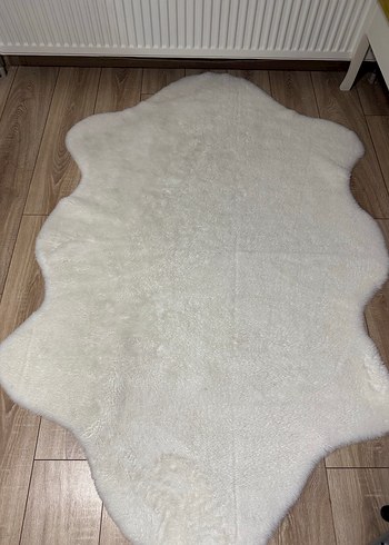 Kırık beyaz peluş kilim - Görsel 3