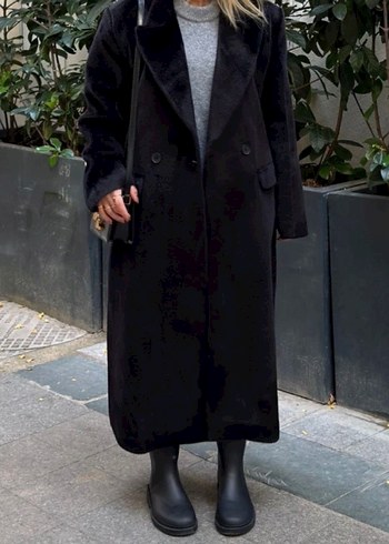 Uzun Siyah Çift Düğmeli Kaban - Görsel 2