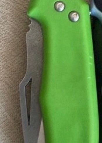 Yeşil Saplı Gri Bıçak - Görsel 3