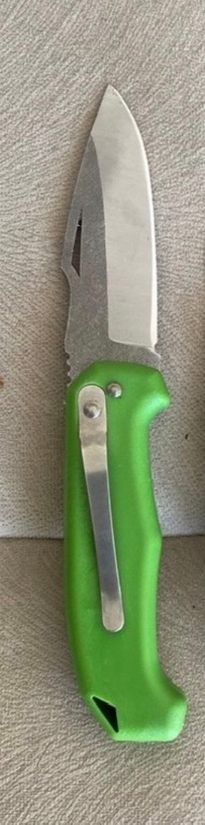 Yeşil Saplı Gri Bıçak - Görsel 2