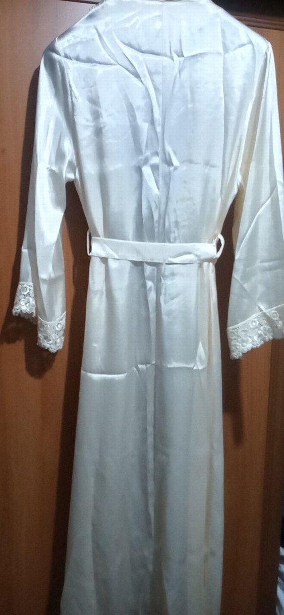 Krem İşlemeli Uzun Kadın Sabahlık - Görsel 2