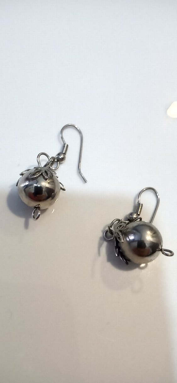 Gri Top Boncuklu Midi Kadın Küpeler - Görsel 3