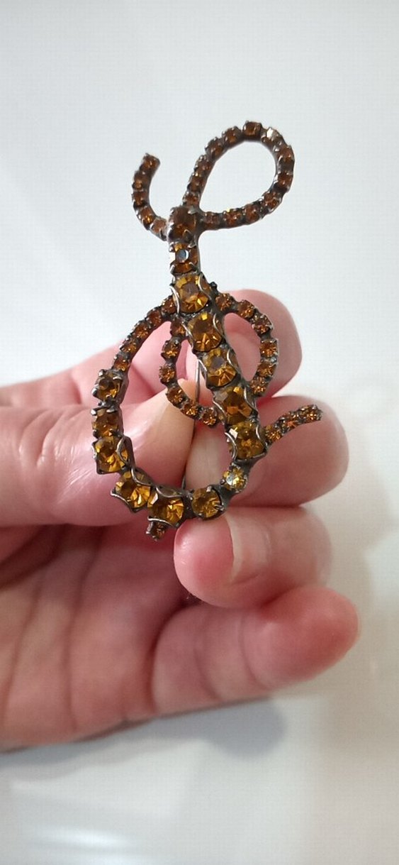 Boncuklu Broş - Görsel 3