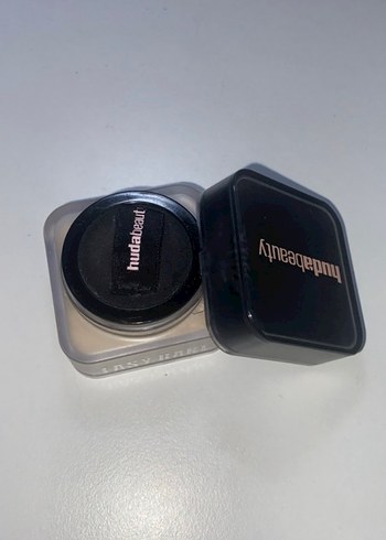 Huda Beauty Baby Bake Pudra mini - Görsel 2