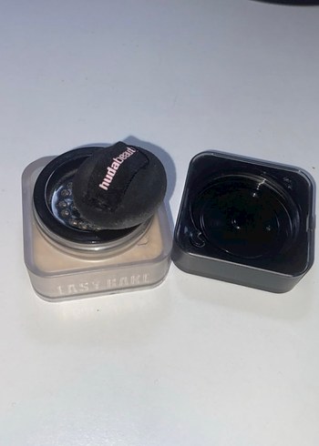 Huda Beauty Baby Bake Pudra mini - Görsel 3