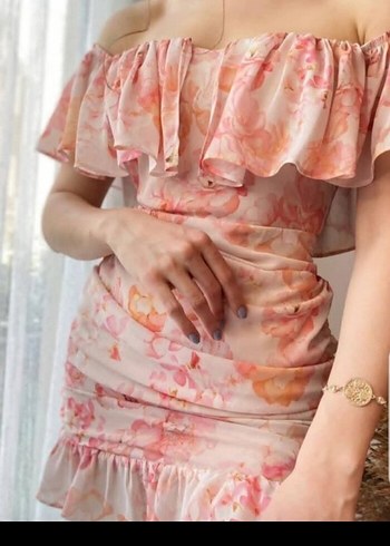 Pembe Çiçekli Mini Straplez Elbise