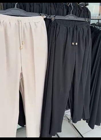 Zara *HAVUÇ MODEL SCUBA KREP PANTOLON SİYAH **