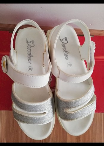 Kız Çocuk Beyaz Tokalı Sandalet - Görsel 2