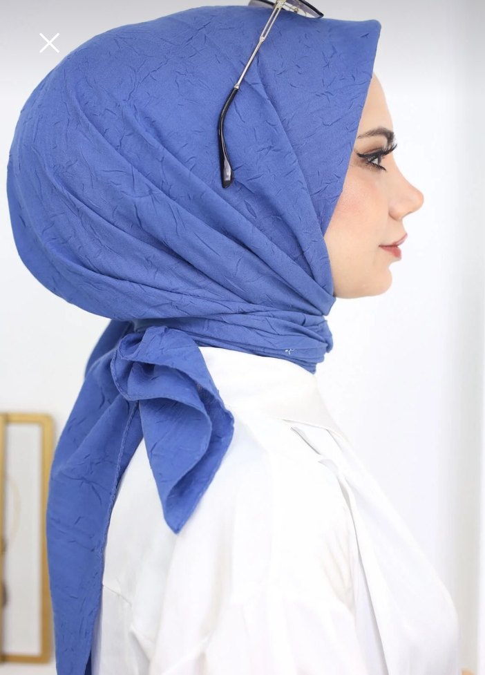 Parlak Mavi İpek Görünümlü Kadın Şal - Görsel 2