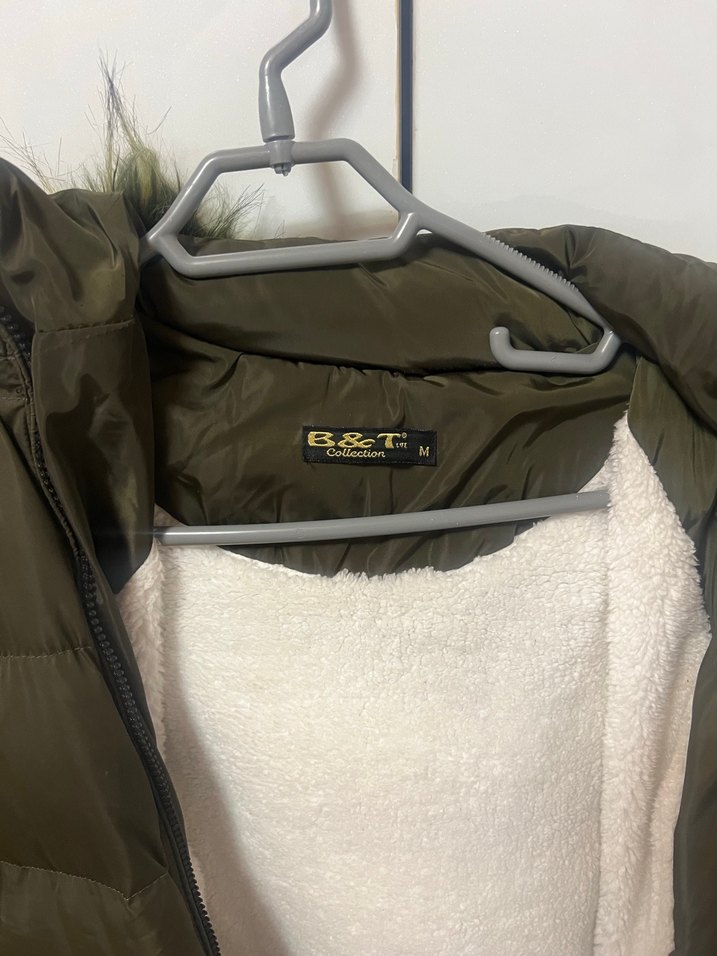 Koyu Yeşil Kürklü Kadın Kış Montu - Görsel 3