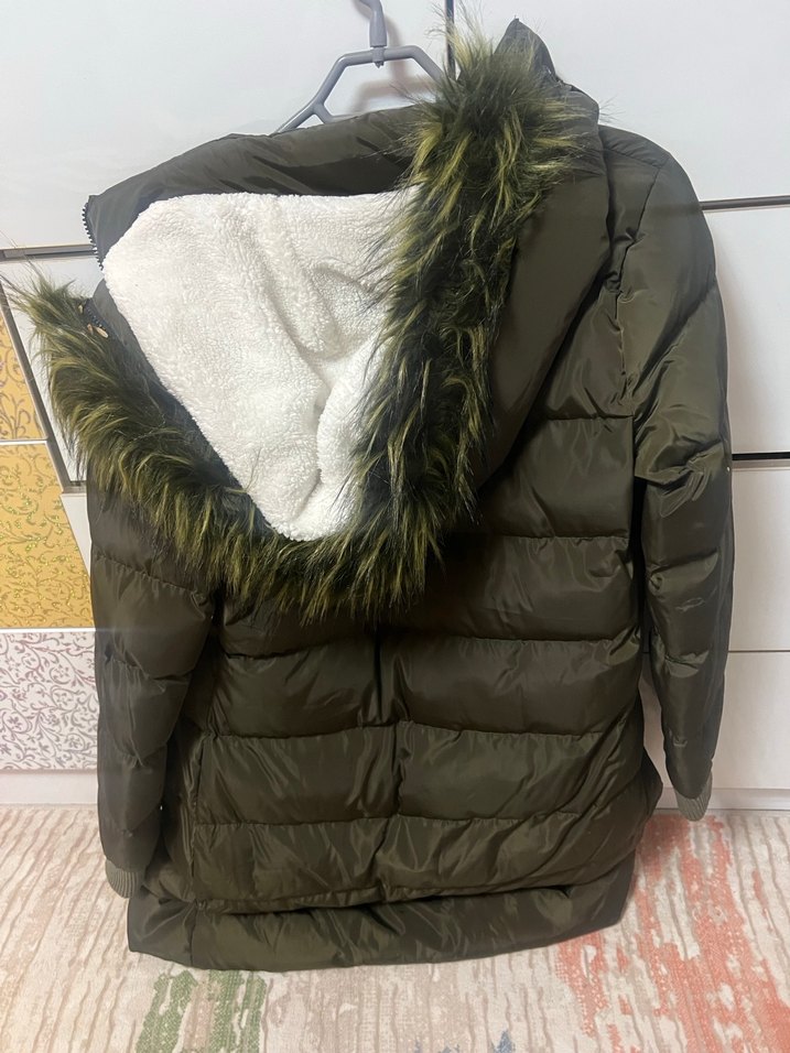 Koyu Yeşil Kürklü Kadın Kış Montu - Görsel 4