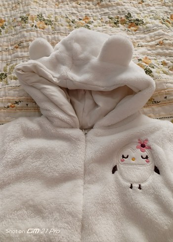 Beyaz Kapüşonlu Bebek Tulum - Görsel 3