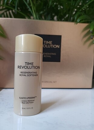 MISSHA Time Revolution Regenerating Royal Softener 30ml  